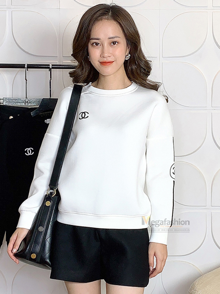 Áo nữ Chanel nỉ xốp dài tay cổ tròn logo thêu